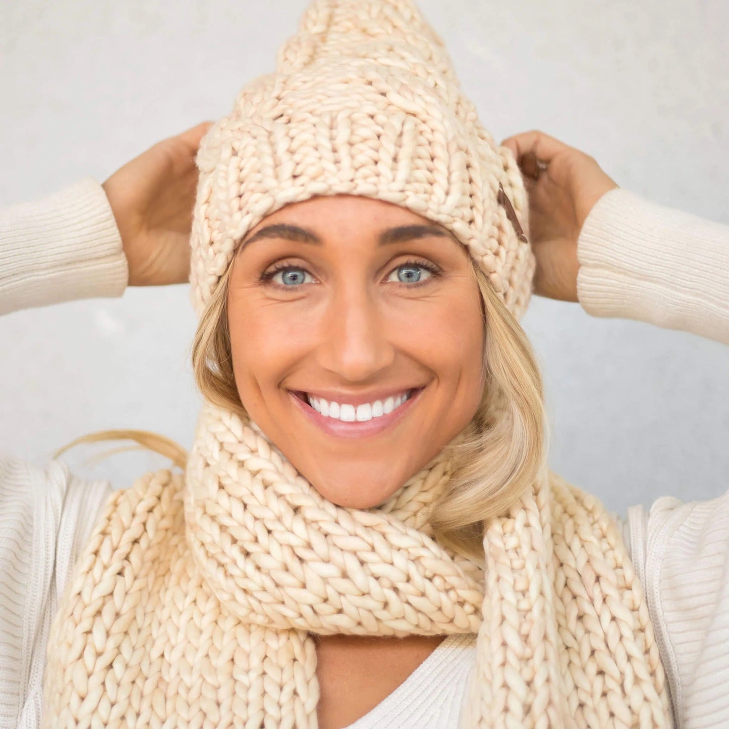 Women's Chunky Cable Knit Merino Wool Beanie Hats + Visors Baabushka Vanilla Cream